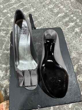 Stuart Weitzman Gray Satin Peep-Toe Heels with Bow